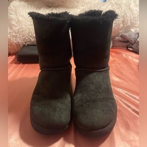 Black Ugg boots